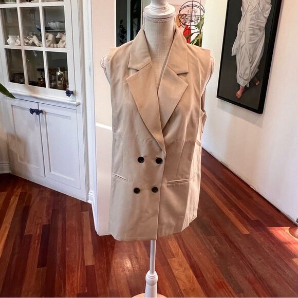 Edit by Nine NWT Tan Double-Breasted Vest - Picture 1 of 3